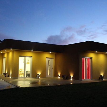 Dina House Villa โบชิคาส ภายนอก รูปภาพ