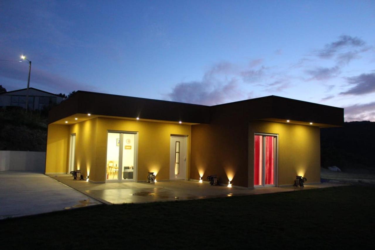 Dina House Villa โบชิคาส ภายนอก รูปภาพ
